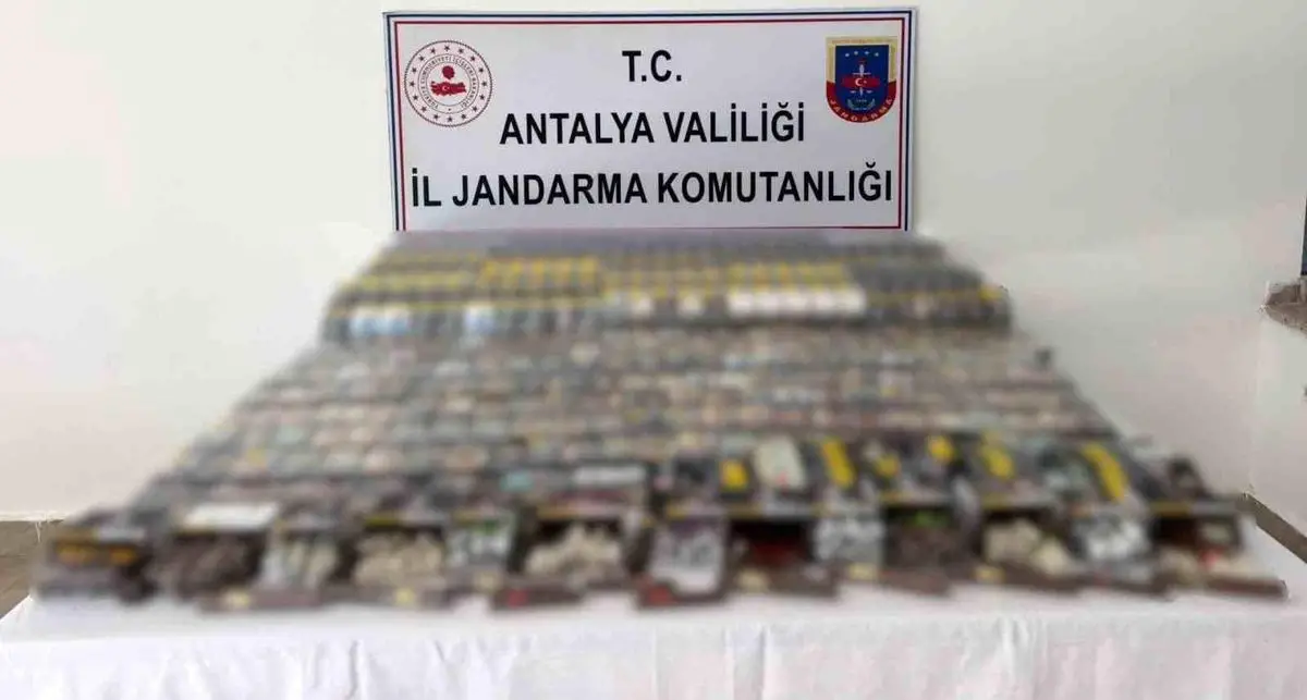 Manavgat'ta 5 Bin Paket Kaçak Sigara Ele Geçirildi: Operasyon Detayları