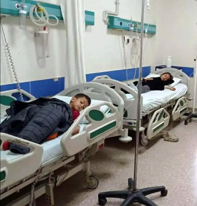 Yerel halkın toplu fotoğrafı