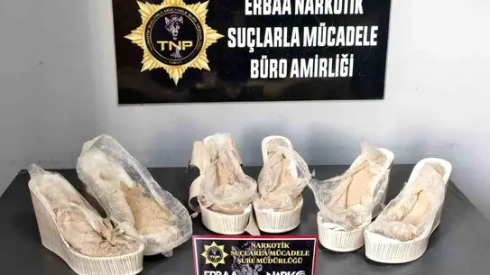 Tokat'ta Kadın Ayakkabısının Tabanına Gizlenmiş Eroin Operasyonu