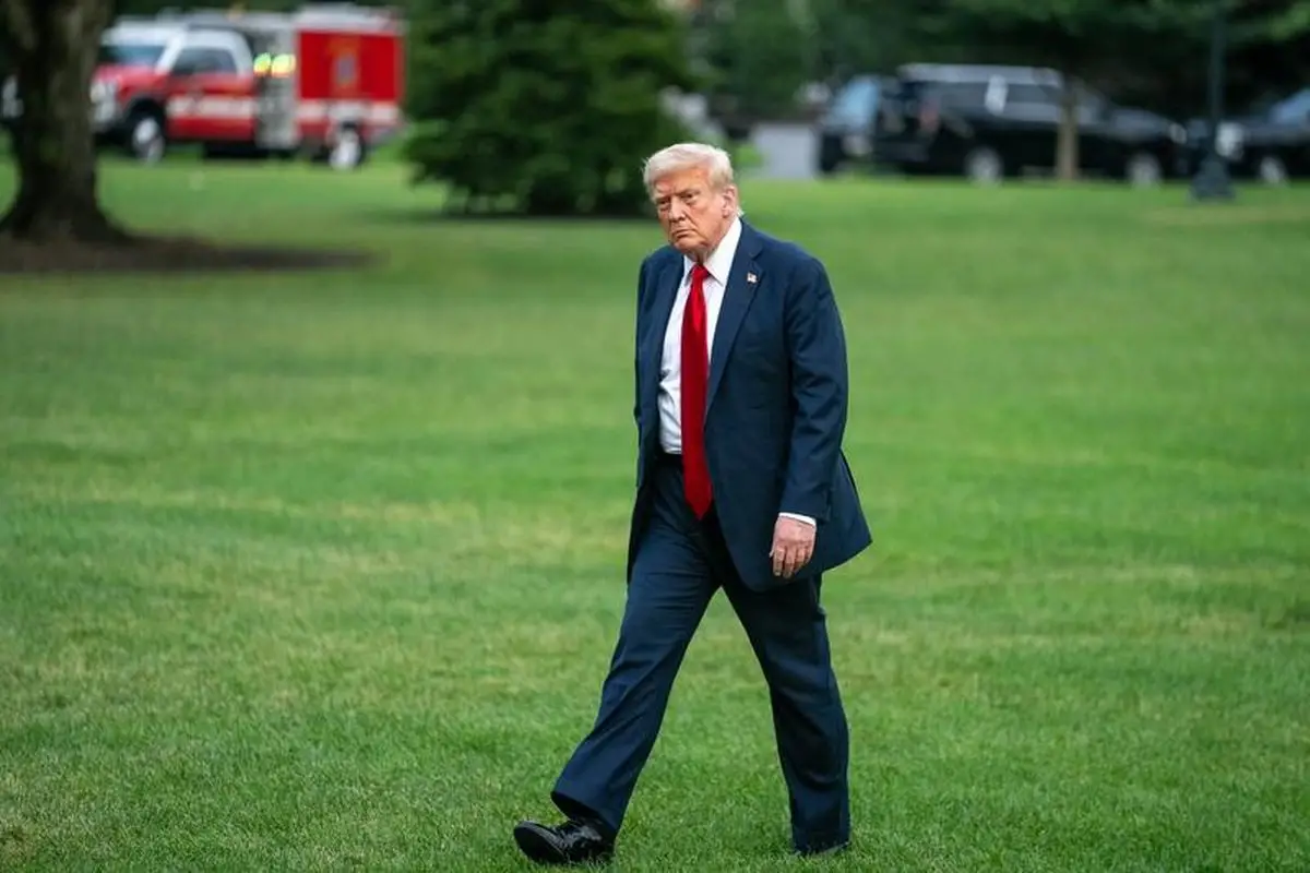 Trump, Hürmüz Boğazı'ndaki Ablukayı Korsanlıkla Eşitledi