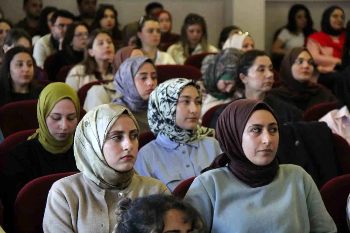 Cizre'de Öğretmenlere Yönelik Farkındalık Semineri Gerçekleştirildi