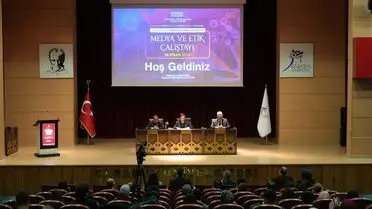 Karabük Üniversitesi’nde Medya ve Etik Çalıştayı: Dijital Dönüşüm ve Yapay Zeka Üzerine Derin Analiz