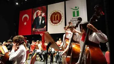 Tepebaşı ve Bilecik Çocuk Senfoni Orkestrası Konserinde Ayakta Alkış Coşkusu