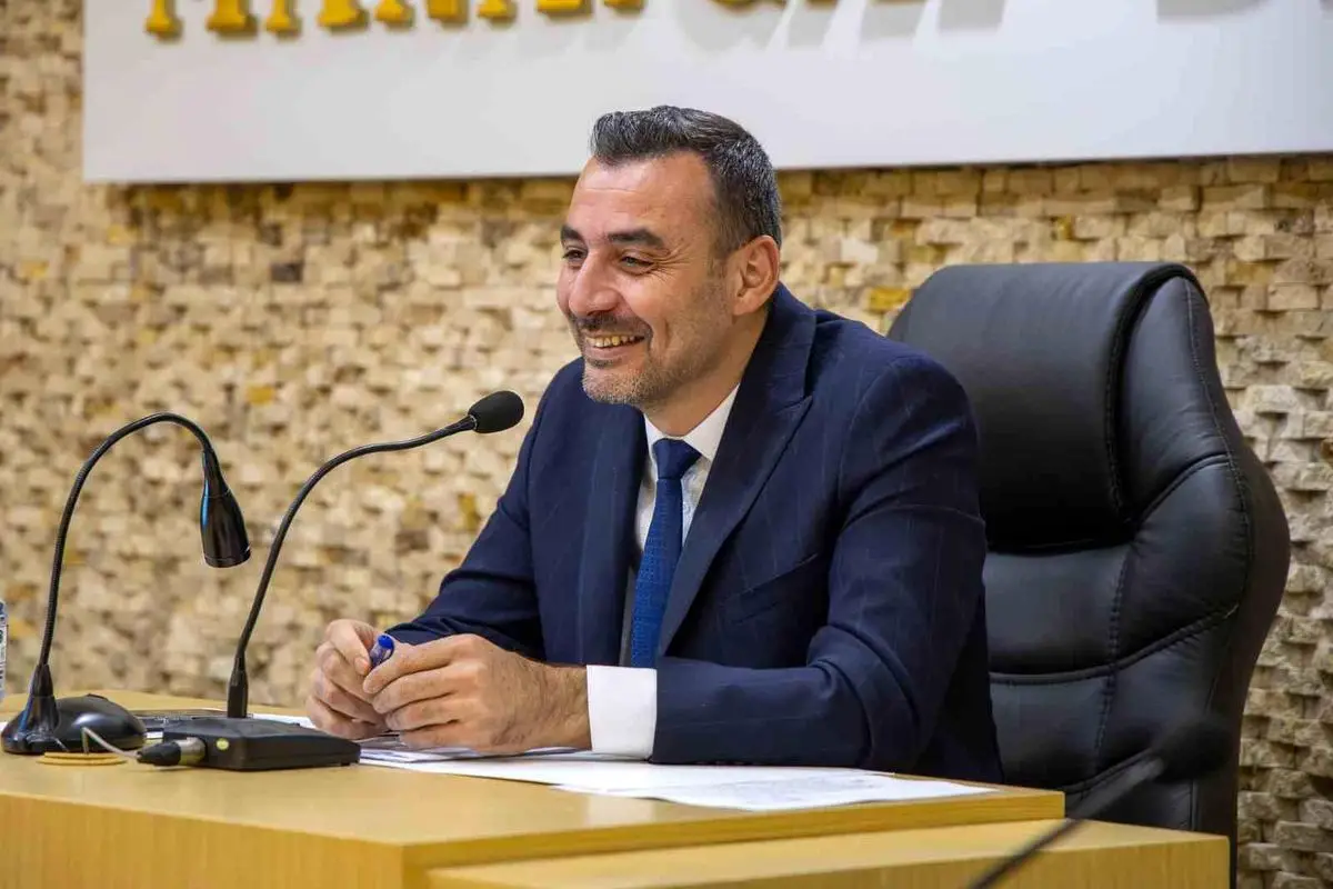 Manavgat Belediye Başkan Vekili Çiçek'in Sahte Sosyal Medya Hesaplarıyla Mücadele Uyarısı