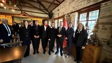 MHP Kuşadası yeni yönetim fotoğrafı