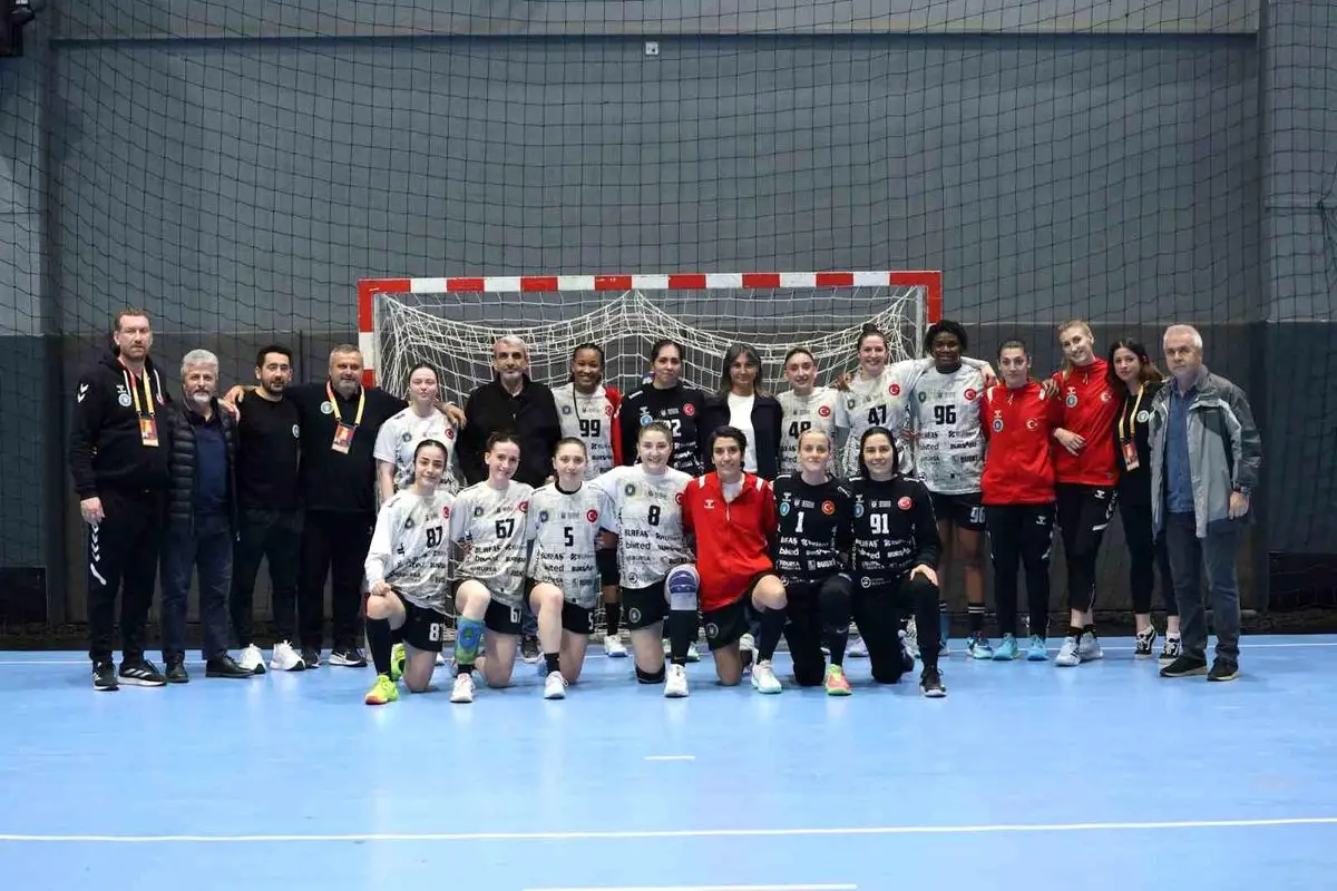 Bursa Büyükşehir Belediyespor Play-off'ta Şampiyonluk Yolunda