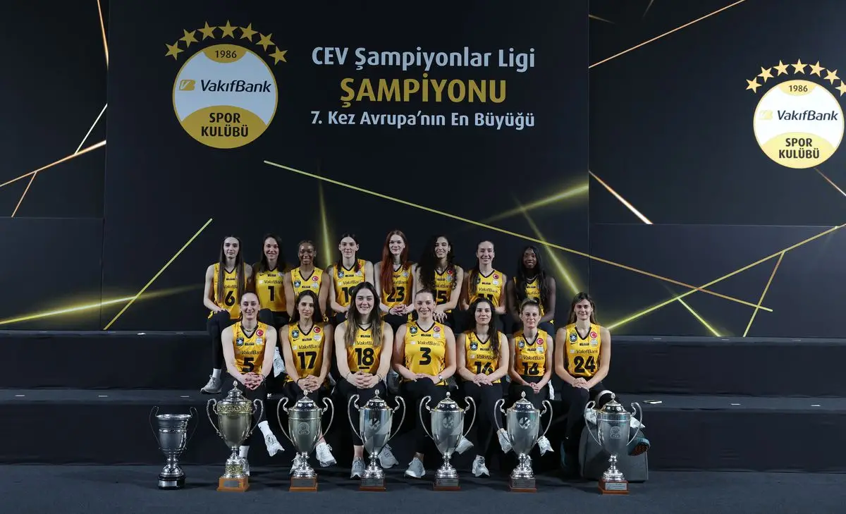 VakıfBank CEV Şampiyonlar Ligi şampiyonluğu kutlaması