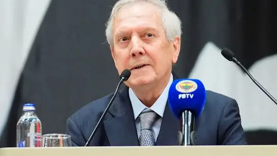 Aziz Yıldırım, Fenerbahçe Başkanlığı İçin Tekrar Adaylığını Resmen Açıkladı