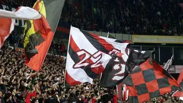 Eskişehirspor ve Ayvalıkgücü Play‑off Biletleri 1 Saatte Tükendi: Taraftarların Coşkusu