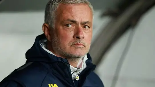 Mourinho’nun Benfica Şampiyonluk Serüveni: 10 Beraberlik Sonrası Portoya Yenik Düştü