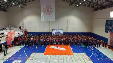 Karaman’da 1500 Çocuğa Atletizm Coşkusu: Dünya Çocuk Atletizm Günü Kutlandı