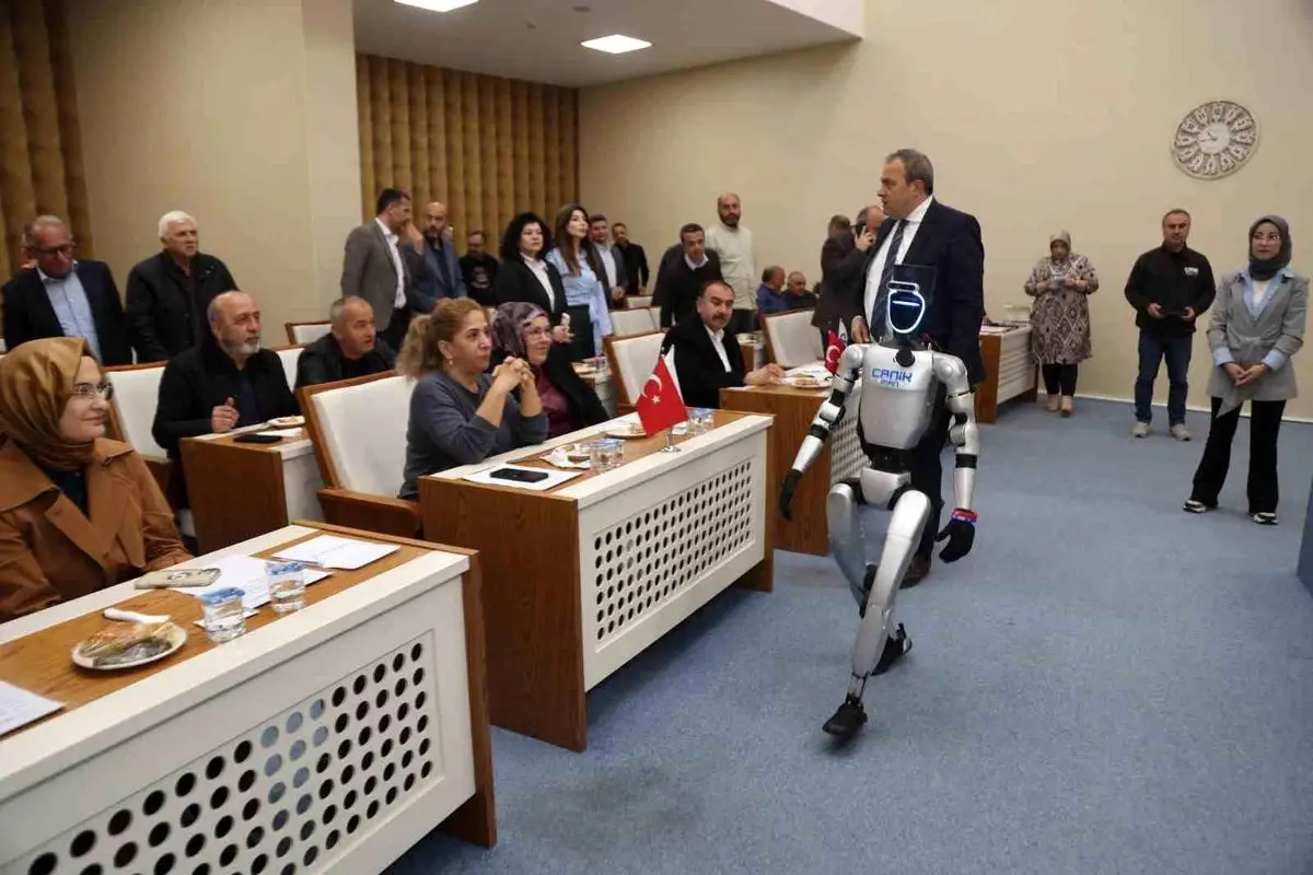 CANİKMAN robotu meclis toplantısında