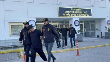 Eskişehir Tepebaşı'nda Bıçaklı Kavga: 1 Ölü, 3 Şüpheli Adliyeye Sevk Edildi