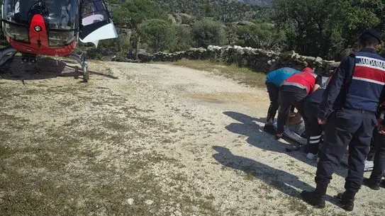 Helikopterle hastaneye sevk edilen doktor