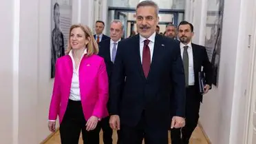 Viyana’da Fidan ve Meinl‑Reisinger'ı gösteren fotoğraf