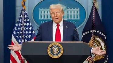 Trump, İran'ın Çöküşte Olduğunu ve Hürmüz Boğazı'nın Açılmasını Talep Ettiğini Duyurdu