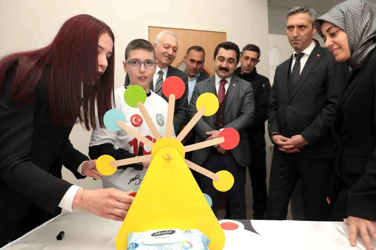Bayburt Özel Eğitim Okulu’nda Bilim Fuarı Coşkusu