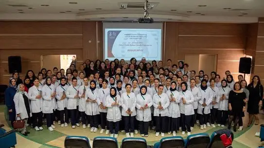 OMÜ'de Ulusal Ebeler Haftası Coşkusu: Mezunlar ve Öğrenciler Bir Araya Geldi