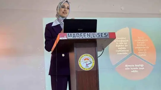 Eğitim sırasında aile iletişimi çalışması