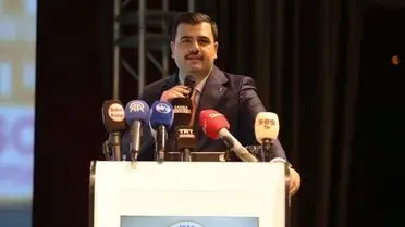 Çeşme Yatırım Projesiyle İzmir’e 20 Milyar TL Geliyor: Eyyüp Kadir İnan’ın Açıklamaları