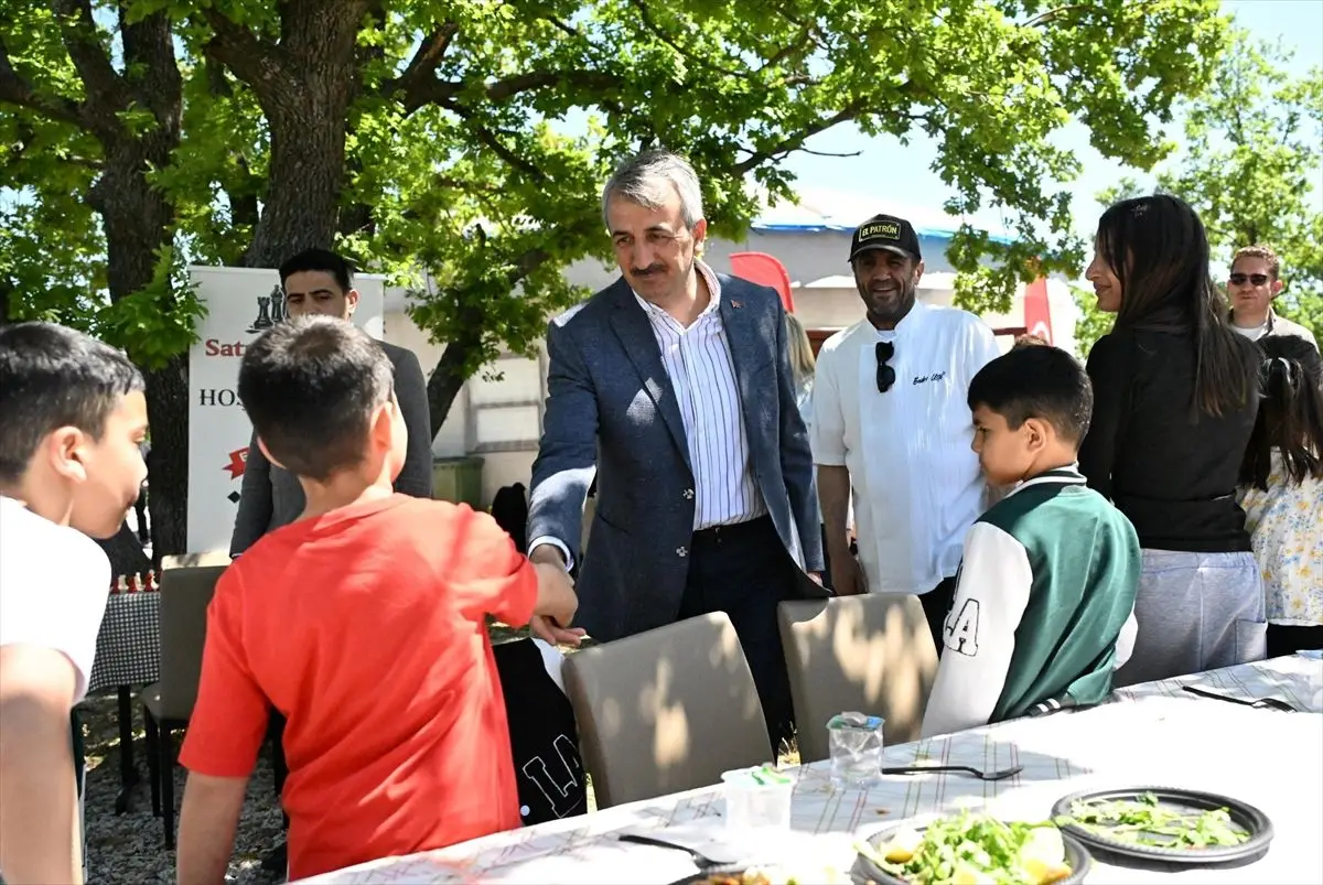 Edirne Valisi Yunus Sezer, Sevgi Evleri Çocuklarıyla Piknik Keyfi Yaşadı