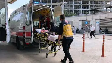 İnegöl'de 5 Yaşındaki Kızın Balkondan Düşen Mermer Kazası Ağır Yaralı