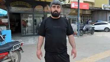 Terlik İçin Araca Giren Çocuğu Anında Kurtaran Kahraman Bağdatlı Bahtiyar Ete