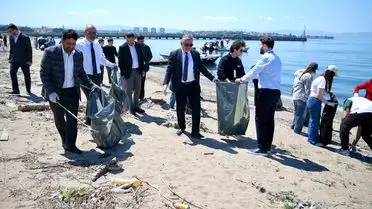 Darıca’da ‘Marmara’ya Nefes’ Projesi ile Sahil ve Dip Temizliği Gerçekleşti