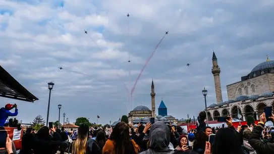 Mevlana’nın Konya’ya Göçü 798. Yılında Gökyüzü Türk Yıldızlarıyla Aydınlandı
