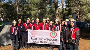 Sivaslı İzci Kızlar Çanakkale'de Tarih ve Dayanışma Dolu Bir Hafta Geçirdi