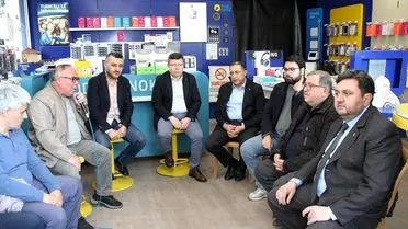 AK Parti Kula’da Mahalle Başkanlarıyla Güçlü İstişare Toplantısı Gerçekleşti
