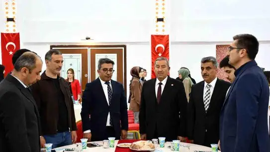 Darende Belediye Başkanı Bozkurt, Sağlıkçılar Haftası'nda Sağlık Çalışanlarına Teşekkür Etti
