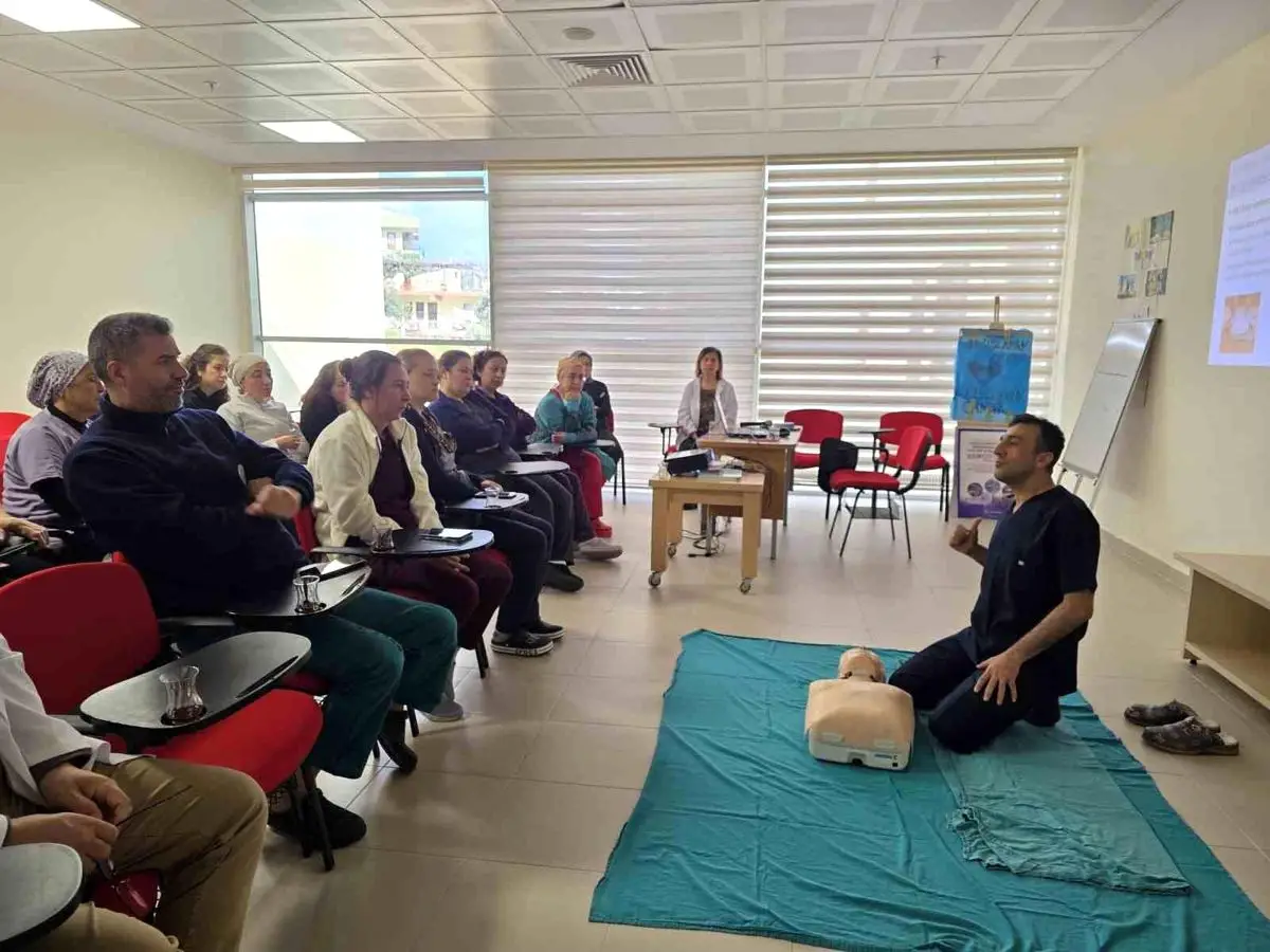 Gazipaşa Devlet Hastanesi’nde Hayati CPR Eğitimiyle Personel Hazırlığı Güçlendi