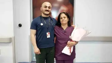 Malatya’da Doktor Oğulundan Anneye Ebe Haftası Sürprizi