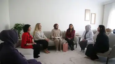 Doğal Doğum Oranını Yükselten 'Her Gebeye Bir Ebe' Programı