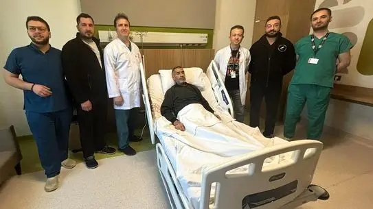 Genetik Polikistik Böbrek Hastası Mustafa Doğan, 8 Kiloluk Böbreğini Başarıyla Çıkarıyor
