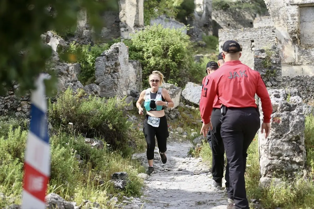 Babadağ Ultra Maratonu Fethiye’de 1000 Sporcu ile Tarihe Geçti