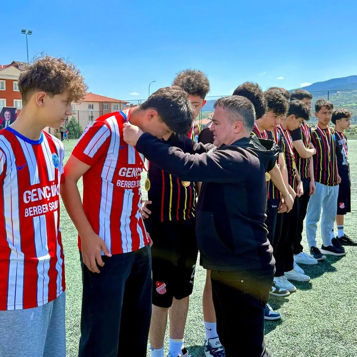 1299 Bilecikspor U15 Gençler Ligi'nde Şampiyonluğa Ulaştı