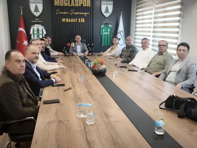 Taraftarların coşkulu tezahüratları