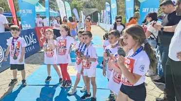 Fethiye'de 23 Nisan Çocuk Koşusu Renkli Anlarla Dolu
