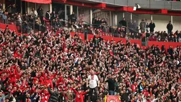 Samsunspor Taraftarları PFDK'nın Ağır Cezalarına Karşı Gergin Protesto Düzenledi