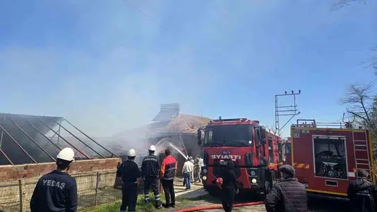 Ordu Kumru’da 3 Katlı Bina Yangını Kontrol Altına Alındı