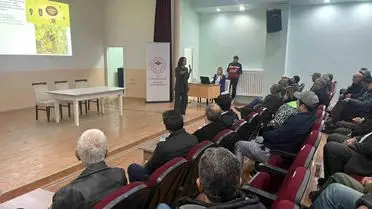 Şaphane'de Kiraz ve Vişne Üreticilerine Hastalık ve Zararlı Yönetimi Eğitimi
