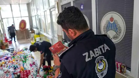 Tarsus'ta Gıda Denetiminde 6.167 Sağlıksız Ürün Ele Geçirildi