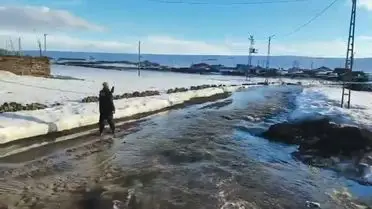 Dedebulak Köyü'nde Erimeyen Karlar Sel Tehlikesi Yaratıyor