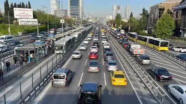 İstanbul’da Akşam Trafiği %78 Yoğunluğa Ulaştı: Sürücüler Zorlu Bir Yolculukla Karşılaşıyor