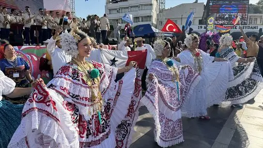 Marmaris’te Renkli Latin Festivali Coşkusu Başladı