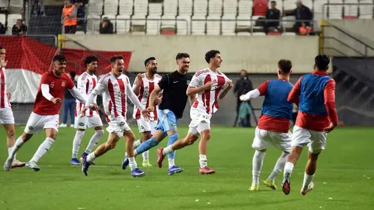 Ayvalıkgücü, Eskişehirspor'u 2-0 Mağlup Ederek Finale Bir Adım Daha Yaklaştı