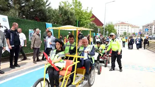 Nilüfer'de Çocuklar İçin Trafik Eğitim Sokağı Açıldı