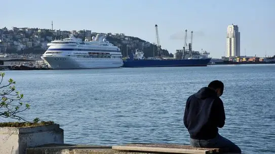 Astoria Grande kruvaziyer gemisinin dış görünüşü